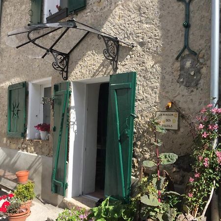 Apartament La Maison Des Soleils Soleilhas Zewnętrze zdjęcie